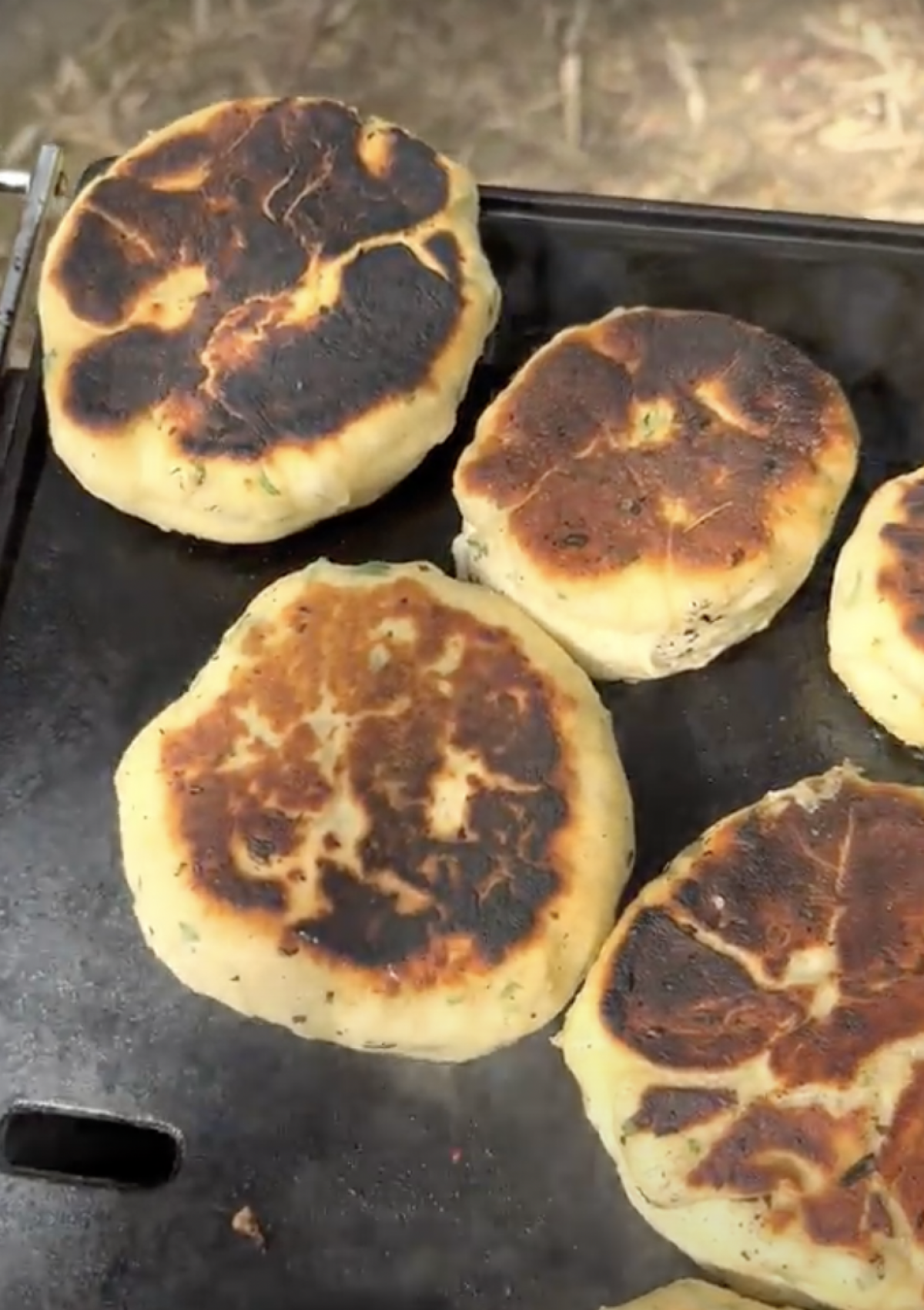 Chicken Pyrizhky